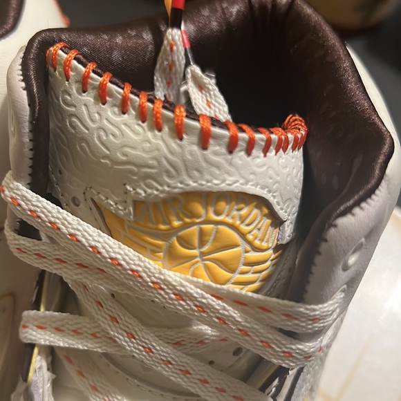 BRAND NEW SPECIAL EDITION MAISON CHATEAU ROUGE RETRO JORDAN 2 NWT - Picture 9 of 17